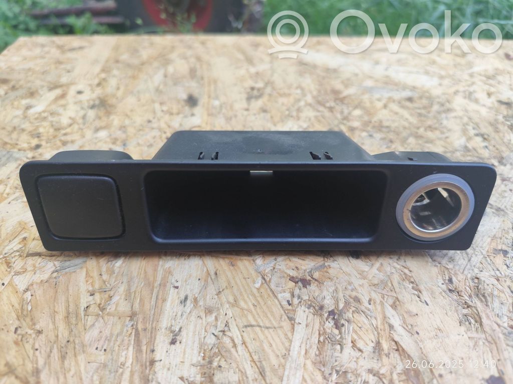 Saab 9-5 Cigarette lighter front 