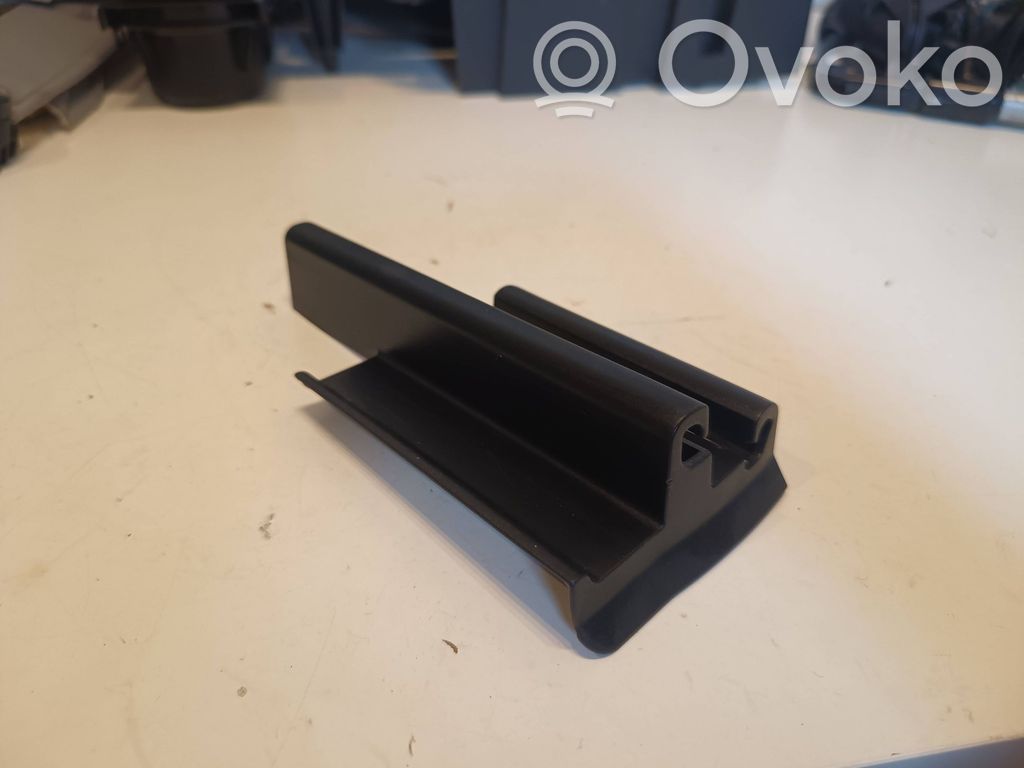BMW 5 E60 E61 Binario sedile anteriore del conducente 