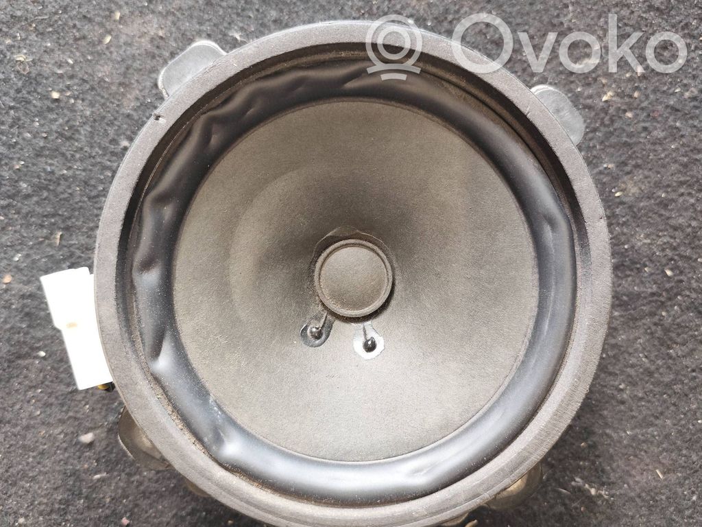 Opel Antara Etuoven kaiutin 