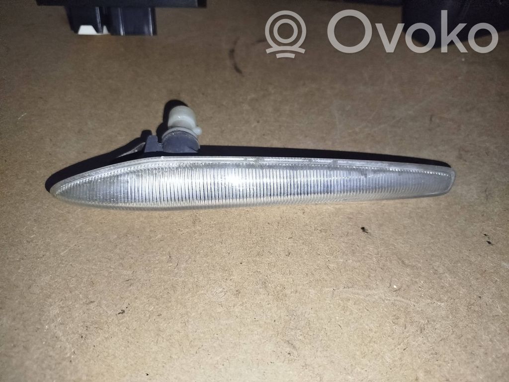 Alfa Romeo 159 Front fender indicator light 