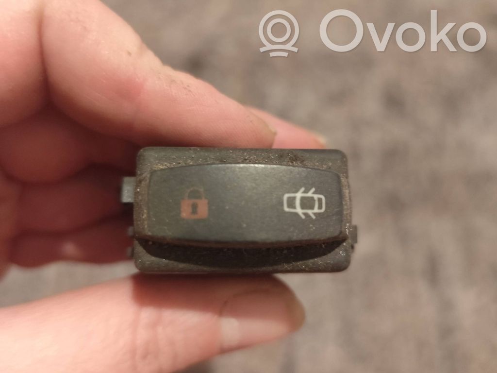Central locking switch button   002446,26488