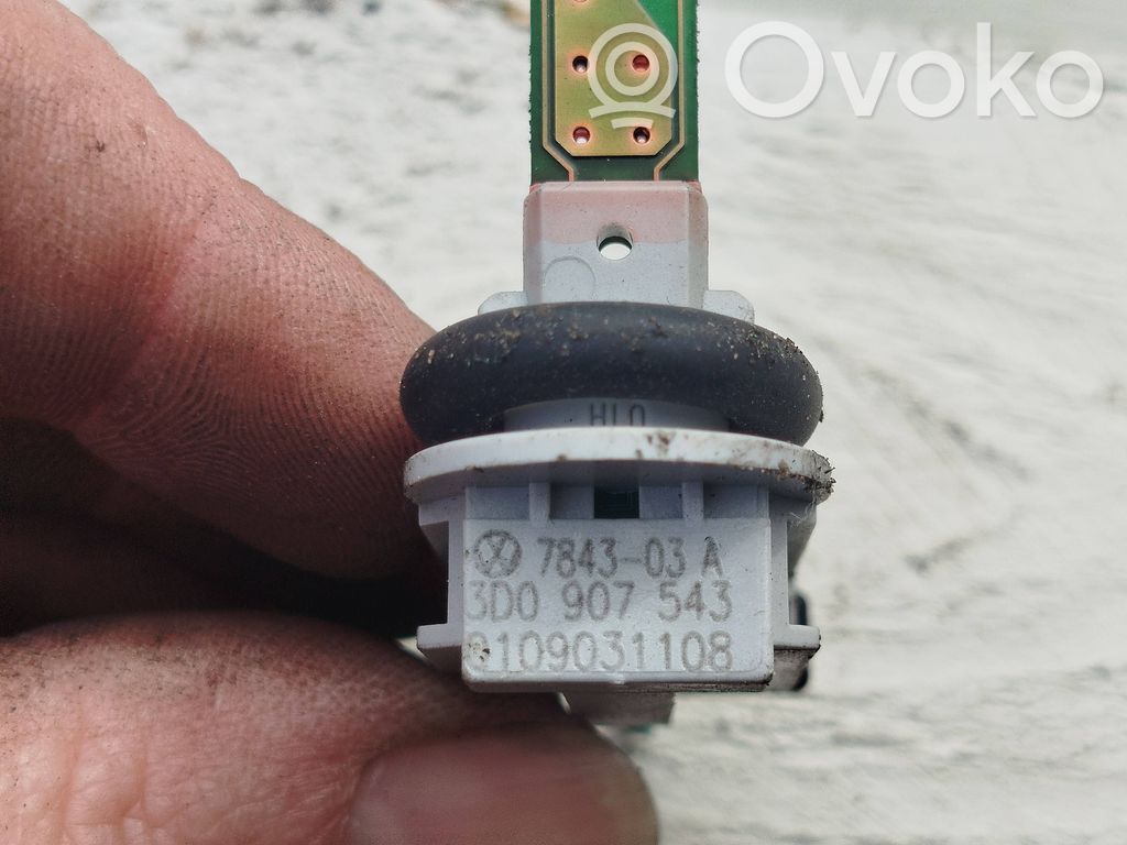 Interior temperature sensor   3D0907543,784303A,0109031108
