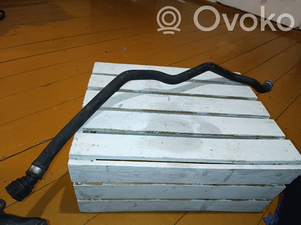 BMW 3 E46 Engine coolant pipe/hose 