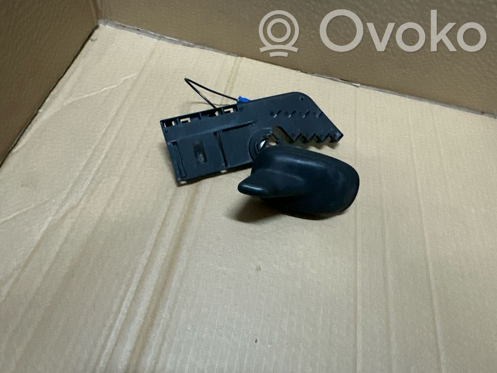GPS-pystyantenni   3C0035507AA