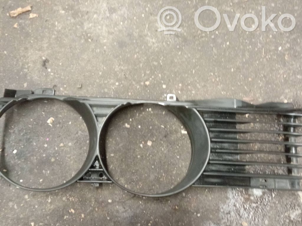 BMW 7 E32 Under headlight/headlamp trim 