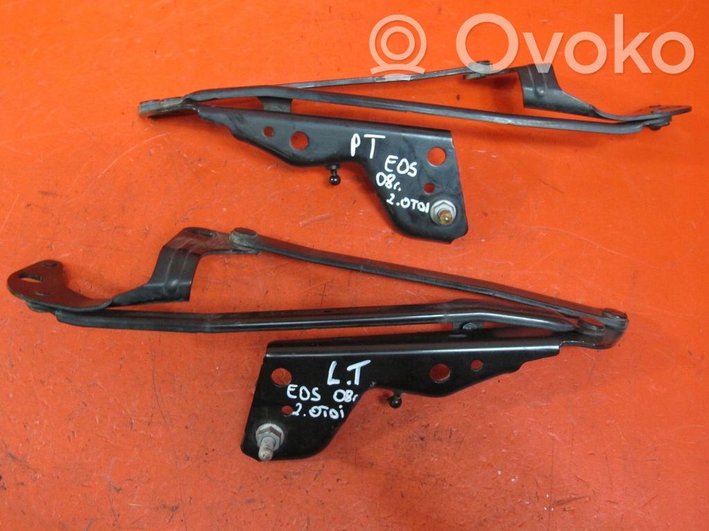 Tailgate/trunk/boot hinge   1Q0827302C,1Q0827301C