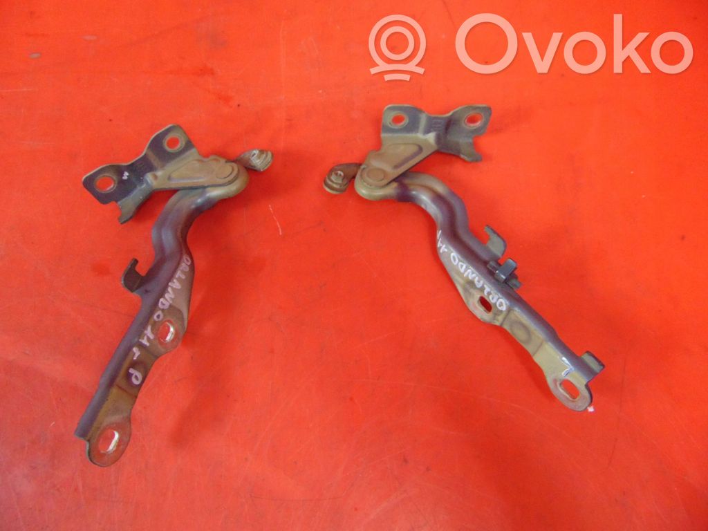 Chevrolet Orlando Engine bonnet/hood hinges 