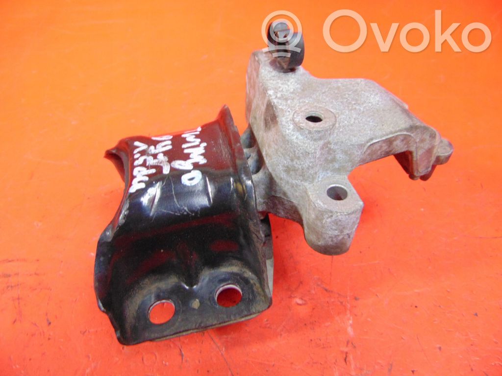 Renault Twingo II Engine mount bracket 