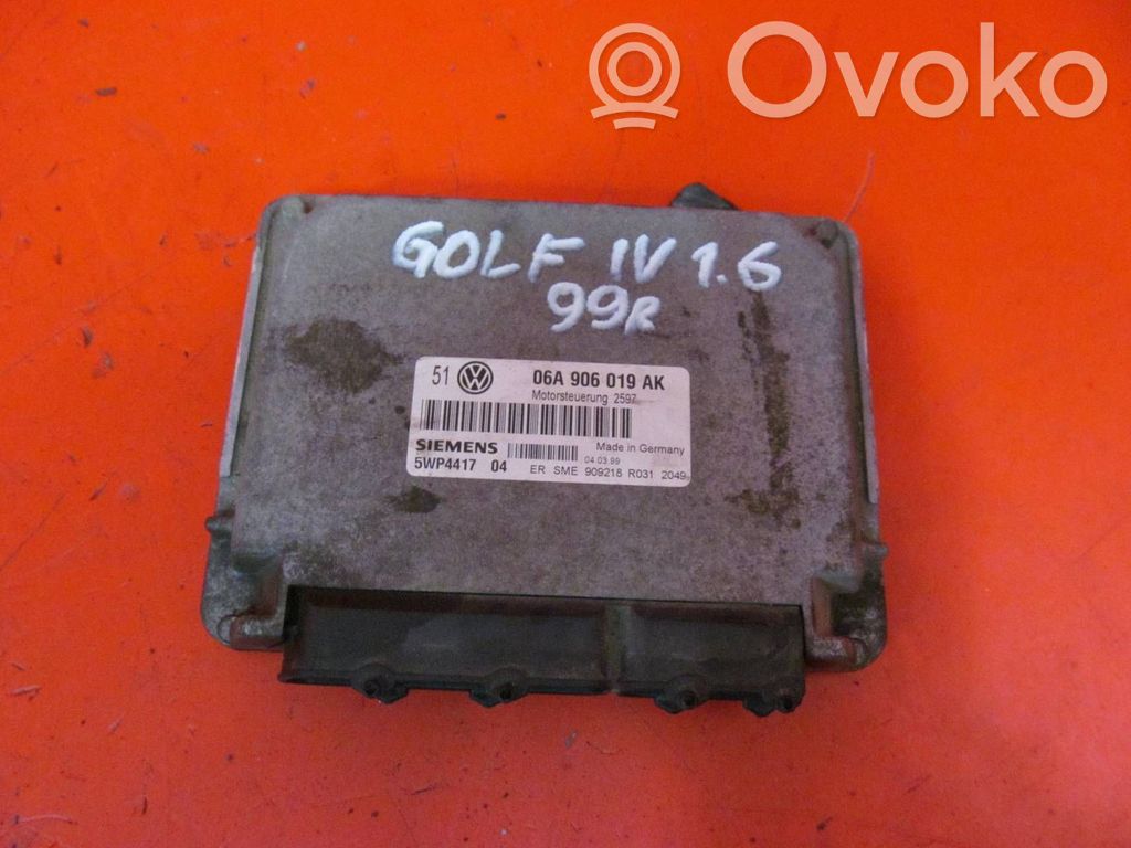 Volkswagen Golf IV Engine control unit/module 
