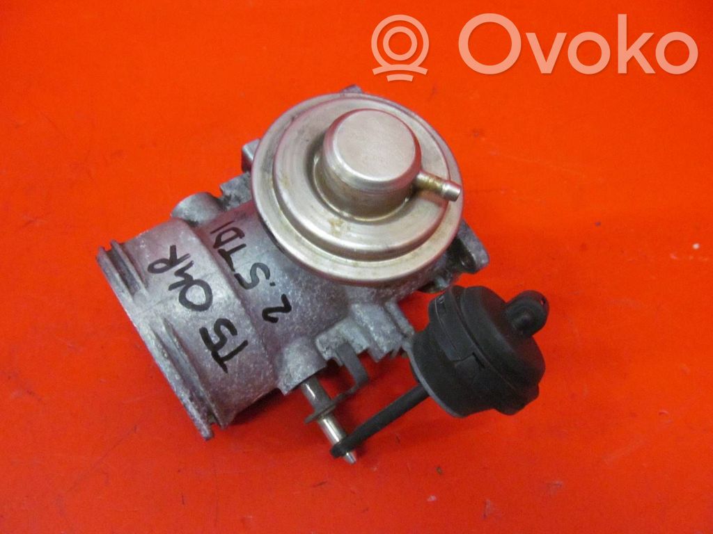 Volkswagen Multivan T5 Válvula EGR 