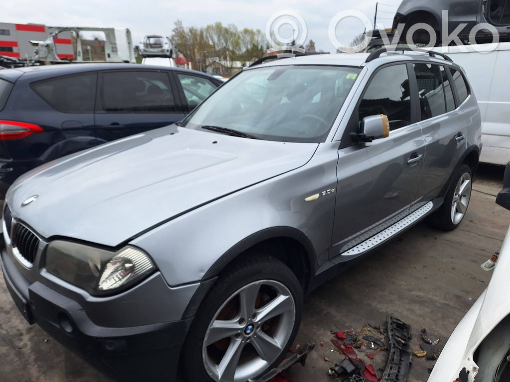 BMW X3 E83 Durvis 