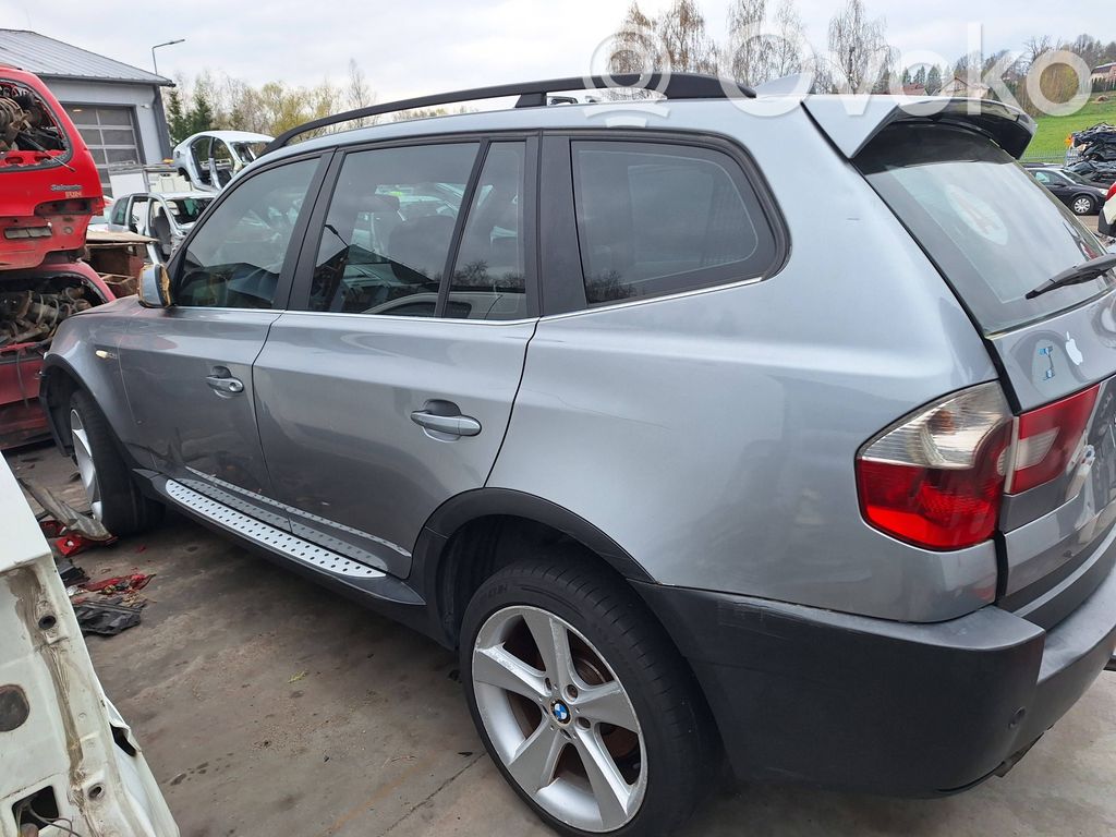 Puerta trasera   BMWX3E83DRZWILT