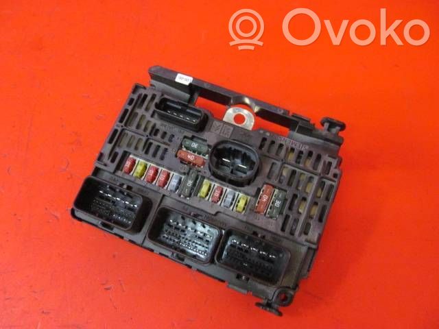 Citroen C8 Juego de caja de fusibles 