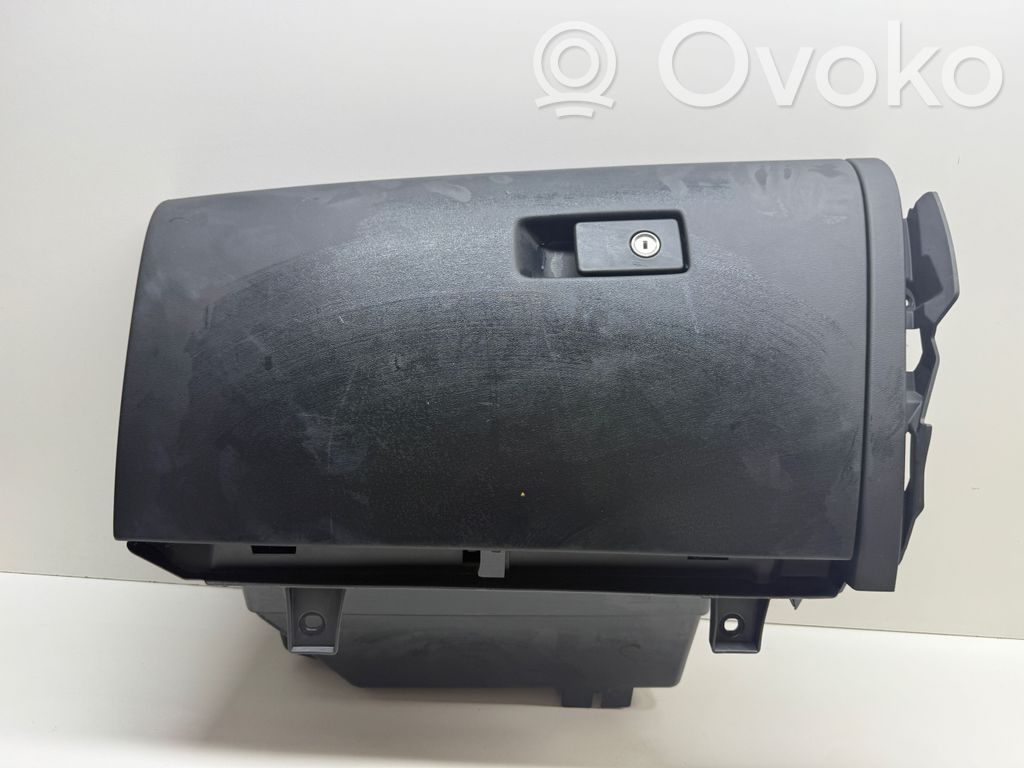 Guantera   30755902