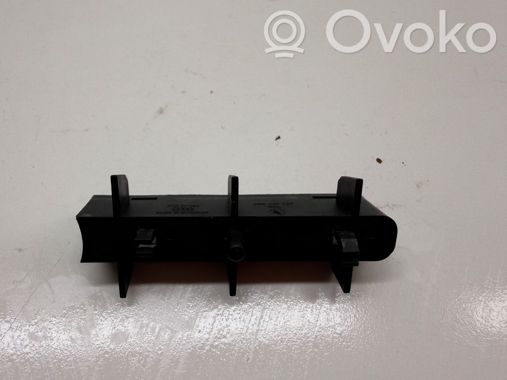 Audi A6 S6 C7 4G Otros elementos de revestimiento del maletero/compartimento de carga 