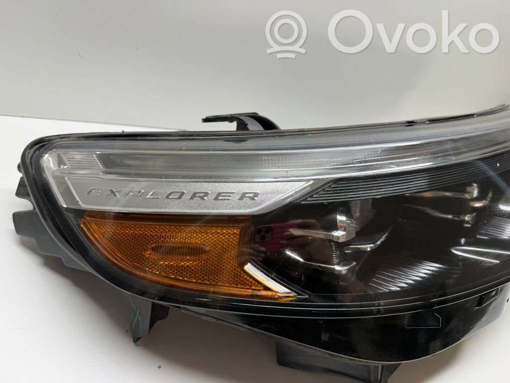 Ford Explorer VI Scheinwerfer 