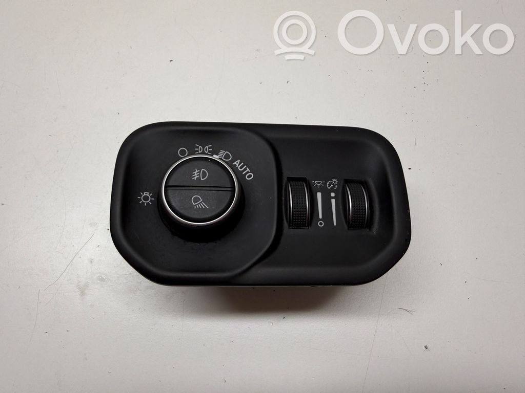 Ram 1500 DT Light switch 