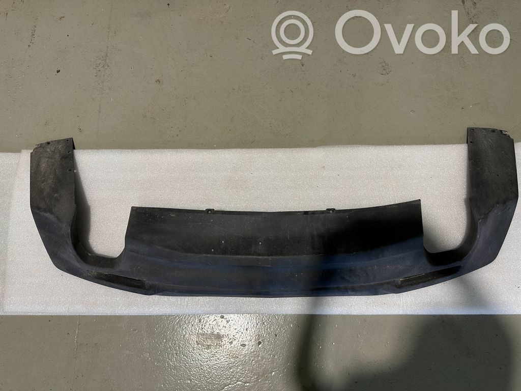 Chevrolet Camaro Moldura inferior del parachoques trasero 