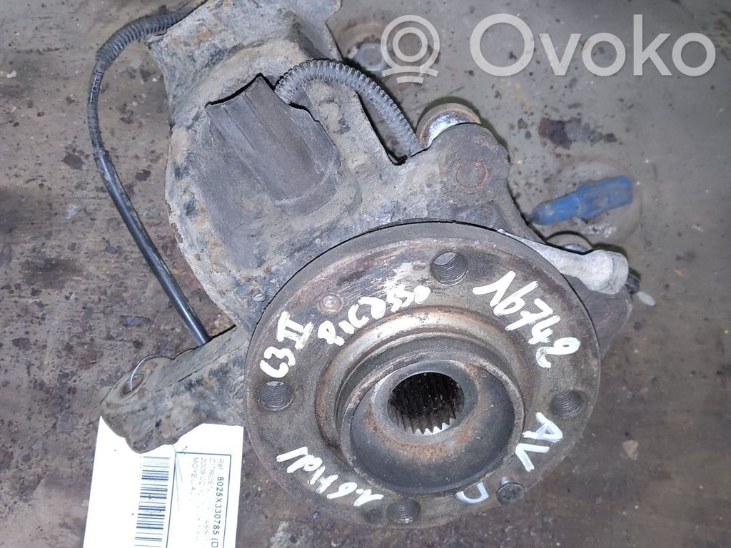 Front wheel hub   330785,12641994,16742,VDMS19