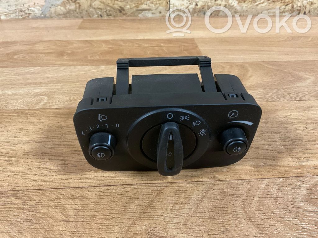 Ford C-MAX II Light switch 