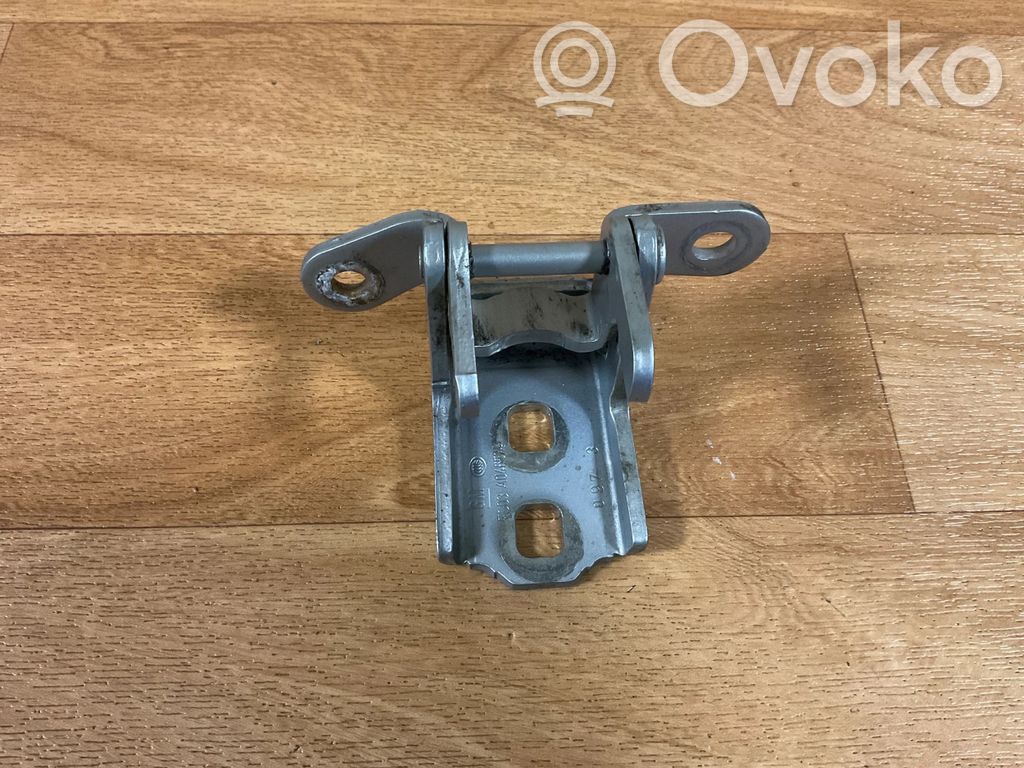 Opel Insignia A Bisagra inferior de la puerta trasera 