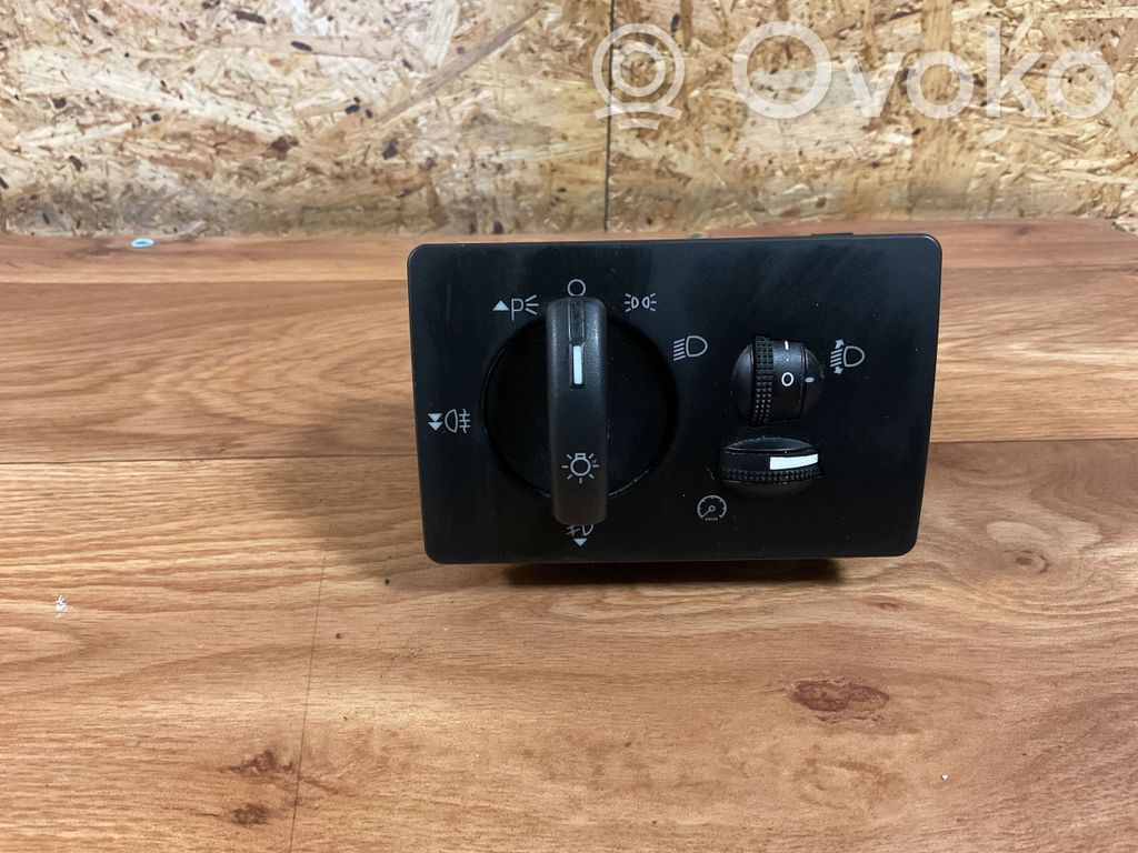 Ford Focus Light switch 