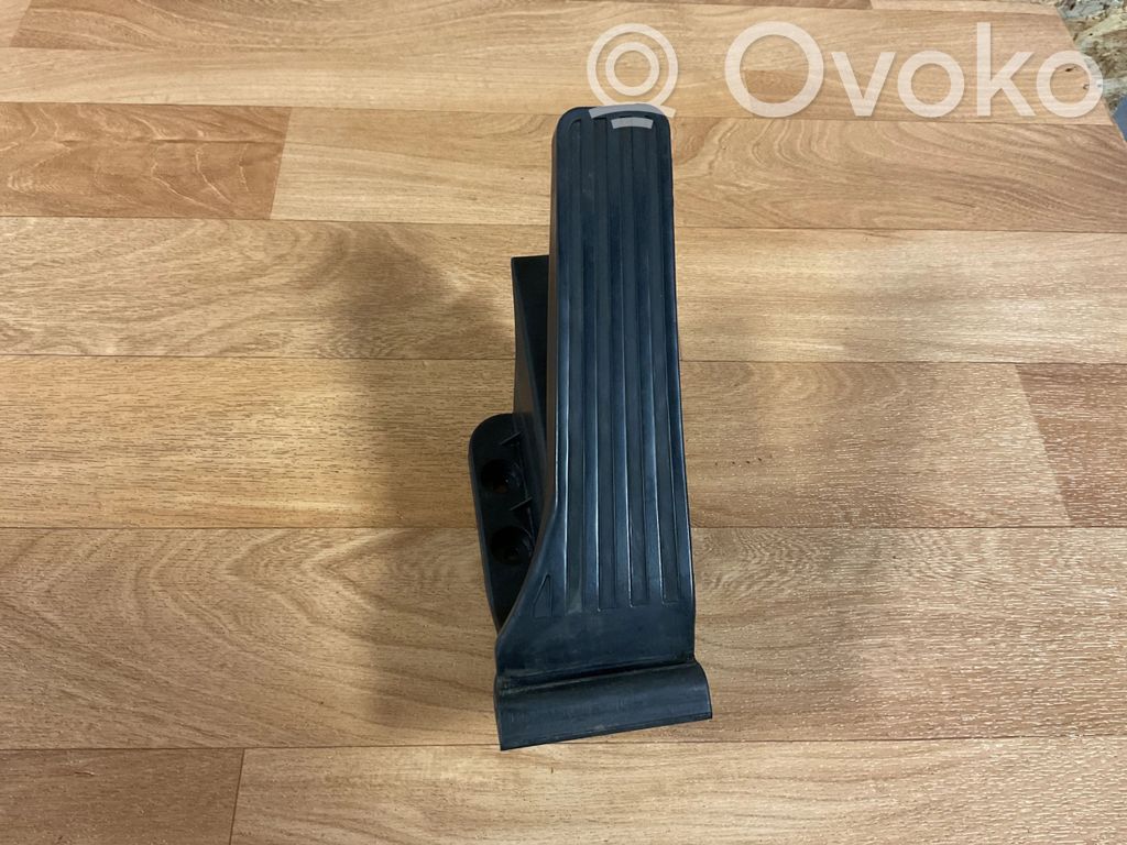 Mercedes-Benz E W212 Accelerator throttle pedal 