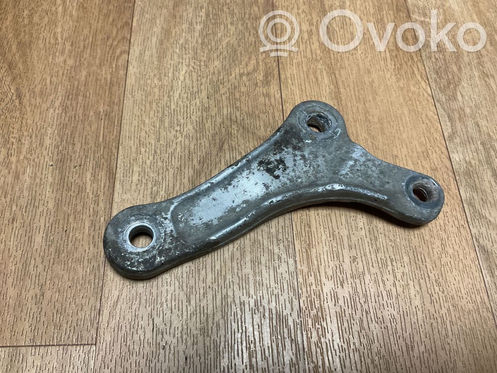BMW 5 E60 E61 Stabilizatora stiprinājums (priekšā) 