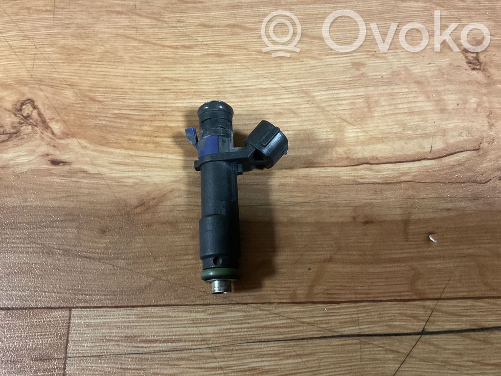 Inyector de combustible   01F005A