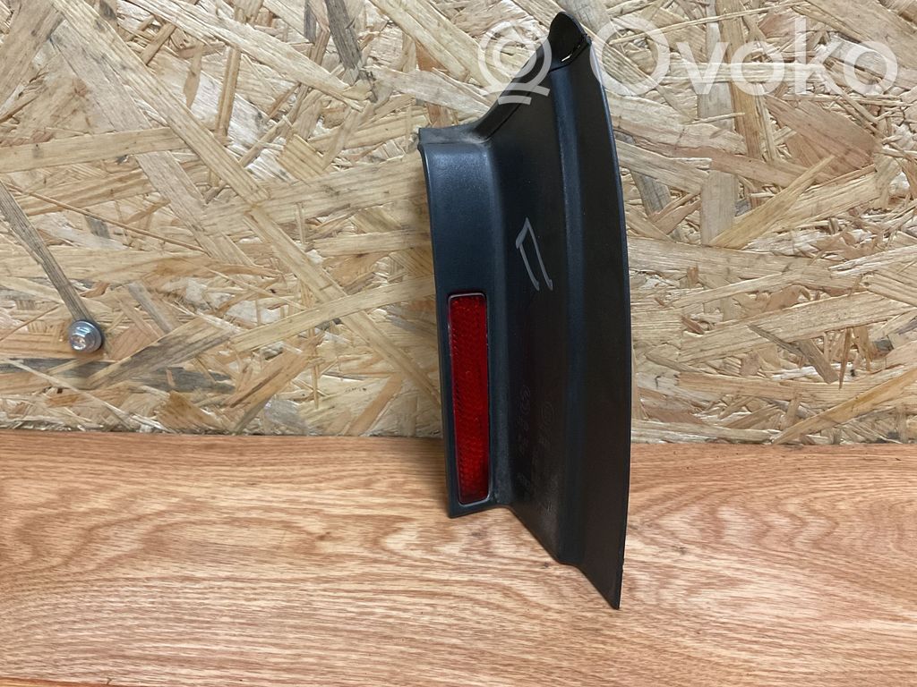 Volkswagen PASSAT B6 Reflector spate 