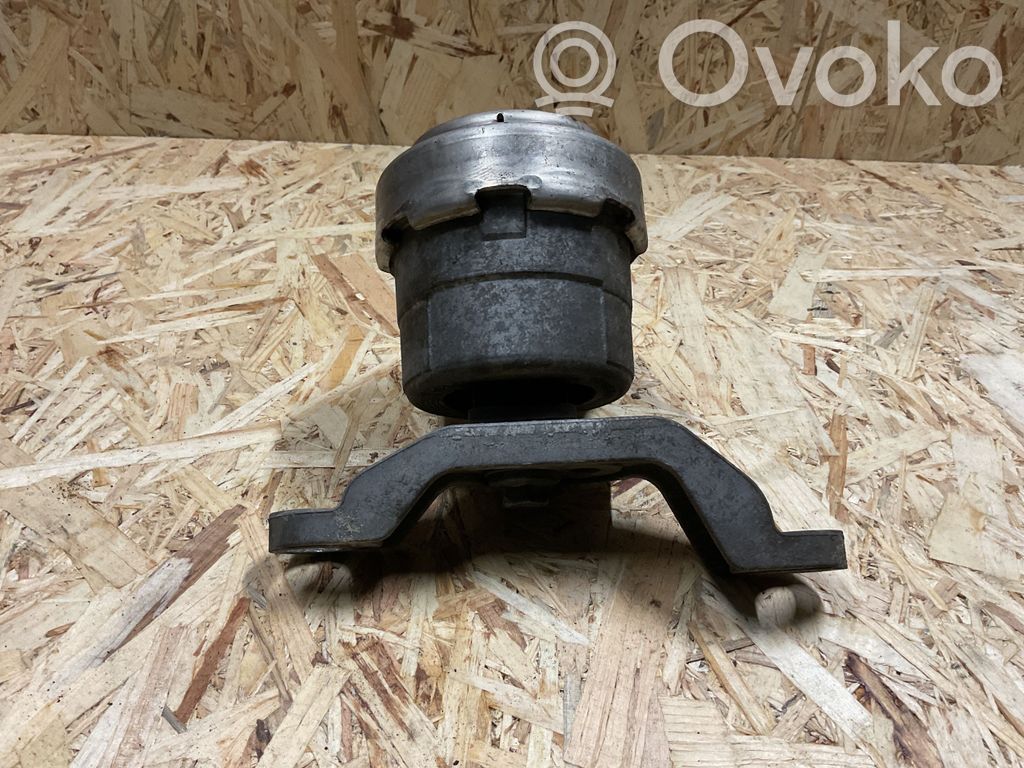 Ford Mondeo MK IV Variklio pagalvė 