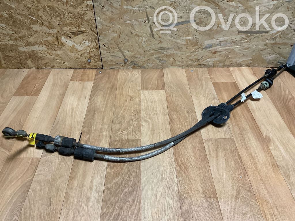 Ford Focus Gear shift cable linkage 