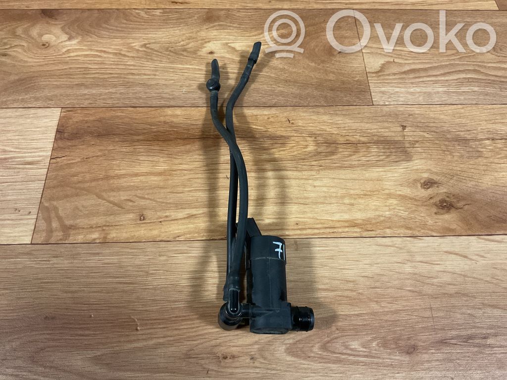 Ford Mondeo MK IV Windscreen/windshield washer pump 