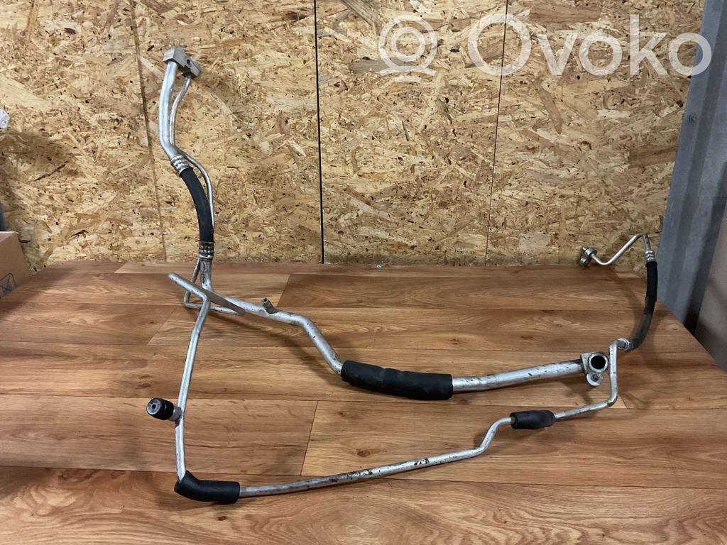 Opel Insignia A Ilmastointilaitteen putki (A/C) 