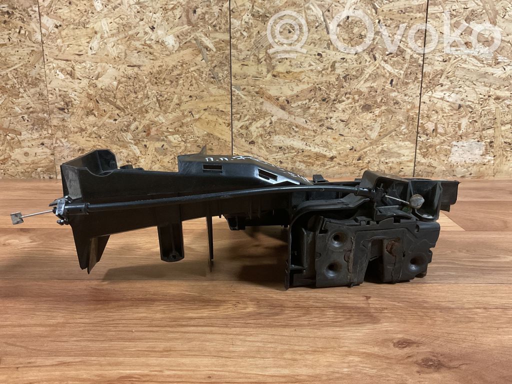 Etuoven lukko   240000100