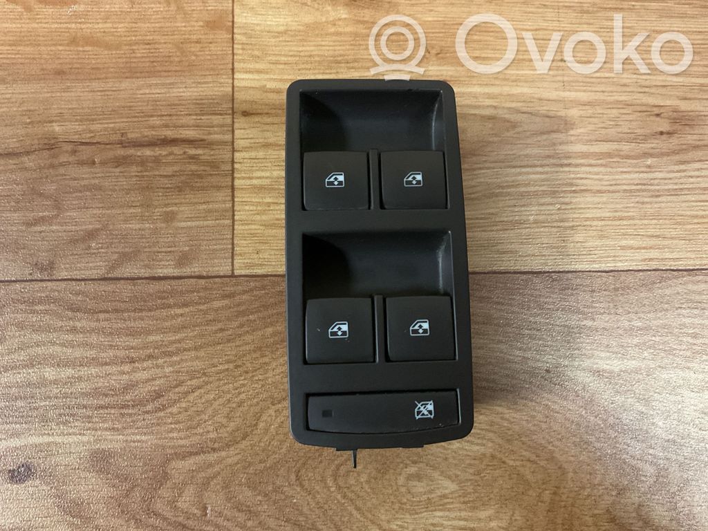 Opel Insignia A Electric window control switch 