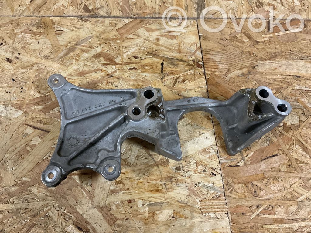 Engine mounting bracket   9641335780