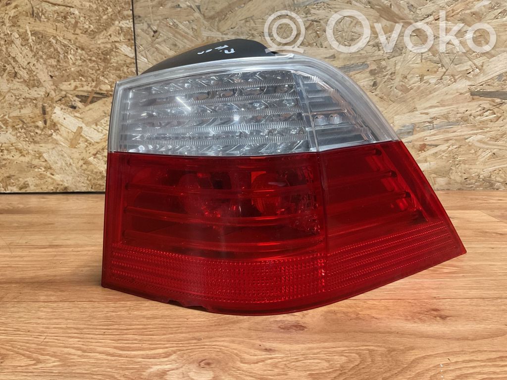 BMW 5 E60 E61 Galinis žibintas kėbule 