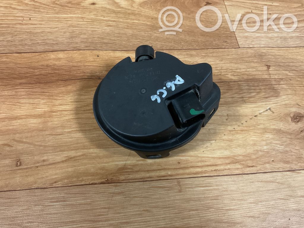 Audi A6 S6 C6 4F Osłona żarówki lampy przedniej 