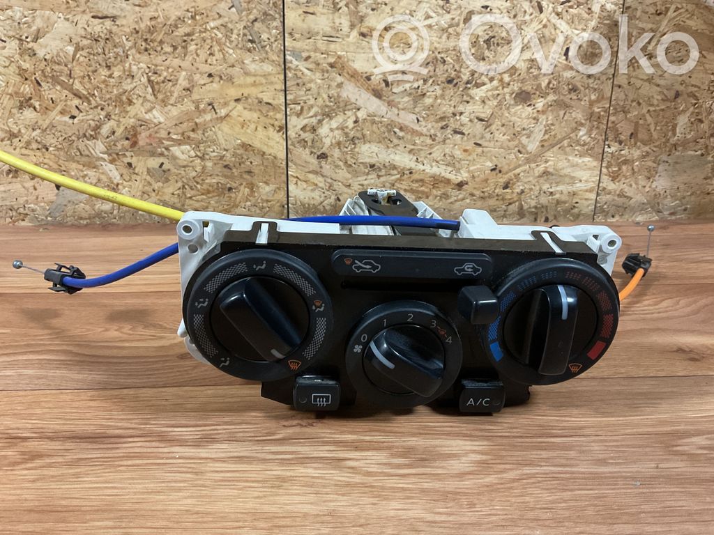 Nissan Note (E11) Climate control unit 