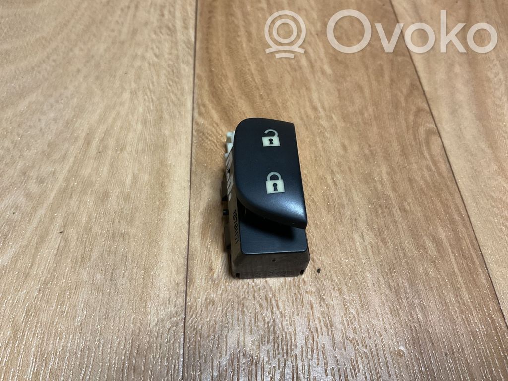 Saab 9-3 Ver2 Central locking switch button 
