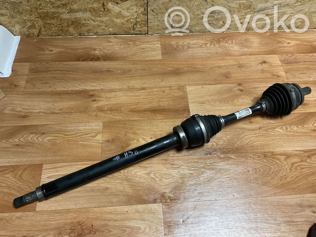 Volvo V70 Priekinis pusašis 
