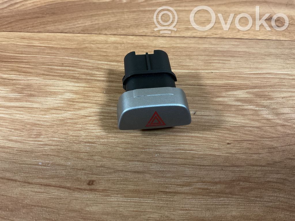 Ford Focus Hazard light switch 