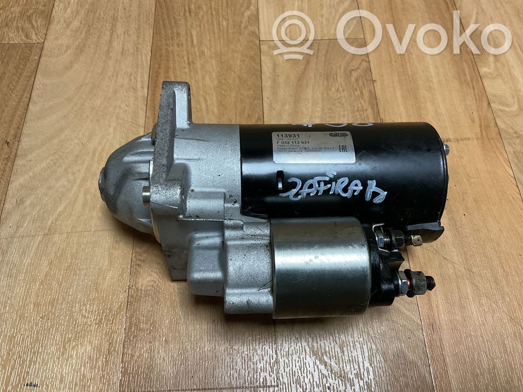 Opel Zafira B Стартер 