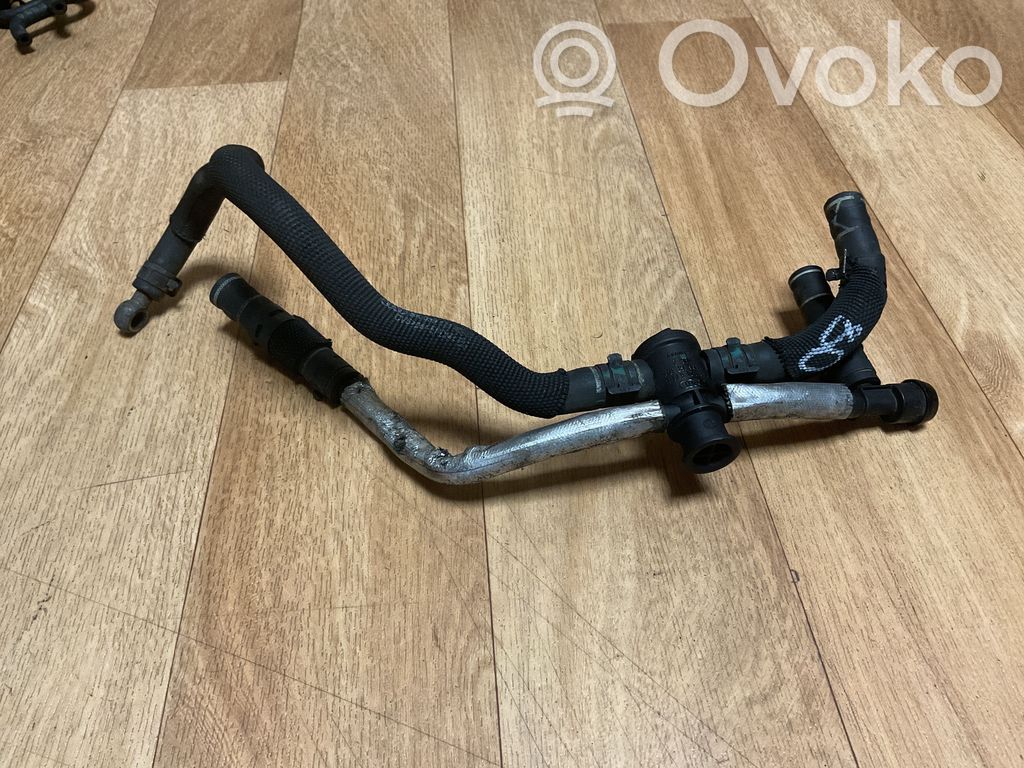 Volkswagen Touareg II Caurulīte (-es) / šļūtene (-es) 