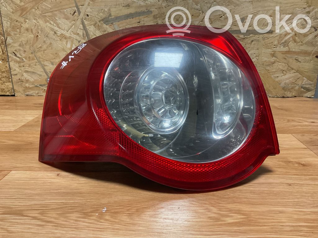 Volkswagen PASSAT B6 Lampă spate în caroserie 