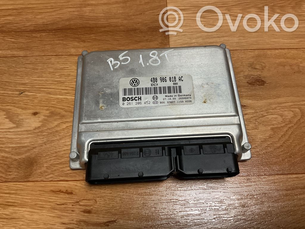 Volkswagen PASSAT B5 Engine control unit/module 