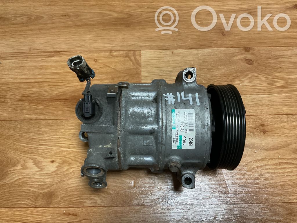Kompresor / Sprężarka klimatyzacji A/C   P13232307,2592902104,R134A