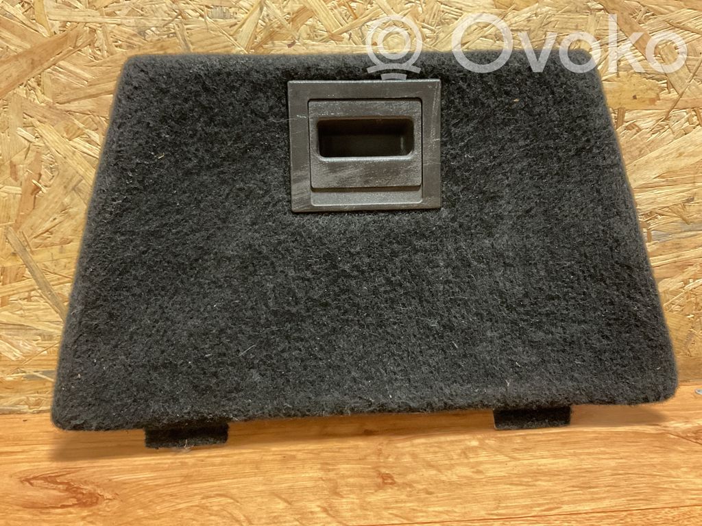 Opel Insignia A Dolny panel schowka koła zapasowego 