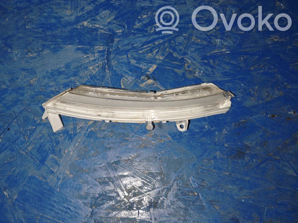 Etusuuntavilkku   5FA949102A